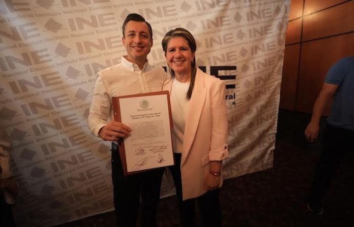 Luis Donaldo Colosio obtiene constancia como senador