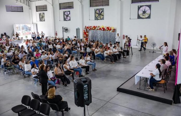 Suman casi 18 mil egresados de Escuela de Artes y Oficios en Guadalupe