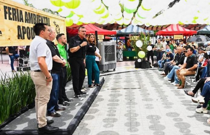 Apodaca realiza II Feria Ambiental y firma convenio para implementar acciones para la preservación del medio ambiente