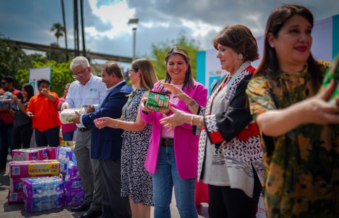Sector Educativo de NL colecta 14 toneladas de víveres para afectados por “Alberto” en el sur del Estado