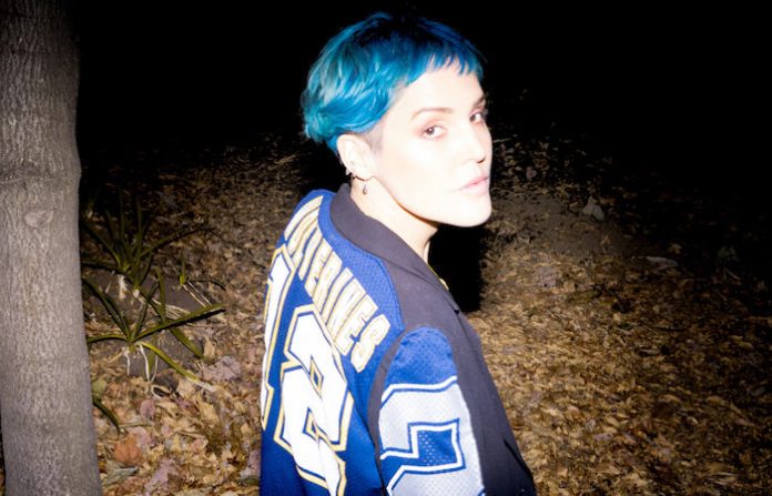 Rubio continua con su gira”Venus & Blue Tour”, y comparte”Calla” Montoya Remix como último suspiro de su disco