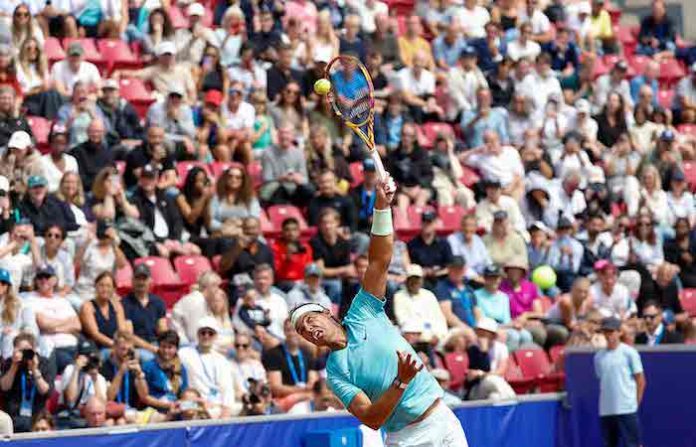 Nadal activa la maquinaria en Bastad