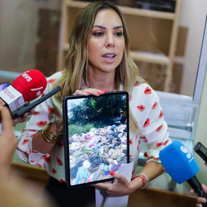 Denuncia Perla Villarreal tiradero de basura en la Independencia