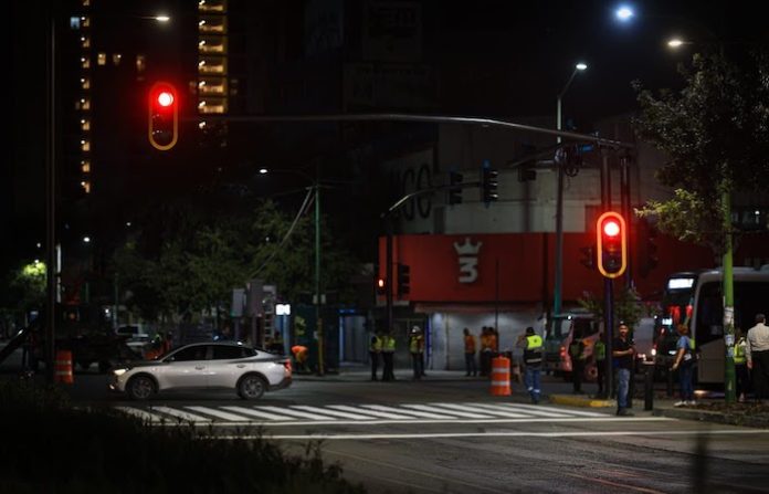 Inicia Monterrey modernización de semáforos en el Centro de la Ciudad