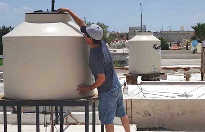 Busca Heriberto Treviño que casas nuevas cuenten con tinaco por ley