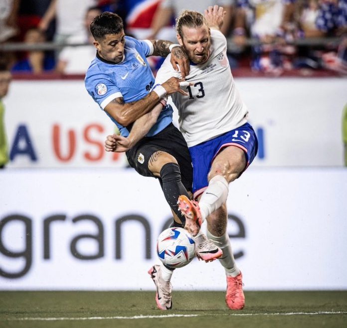 Uruguay venció a Estados Unidos y está en Cuartos de Final