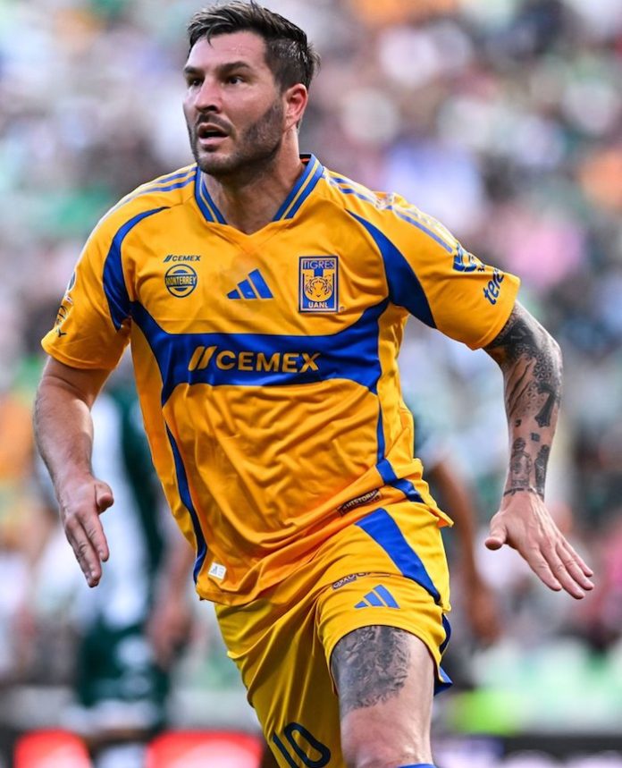 Golea Tigres a Santos y siguen invictos