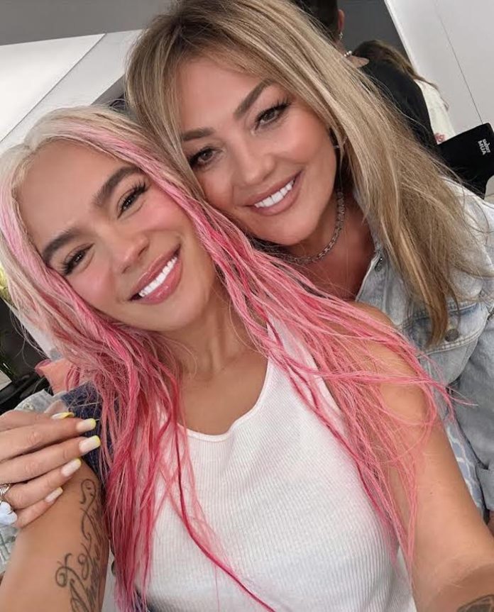 Amaia Montero reaparece en el escenario junto a Karol G en Madrid