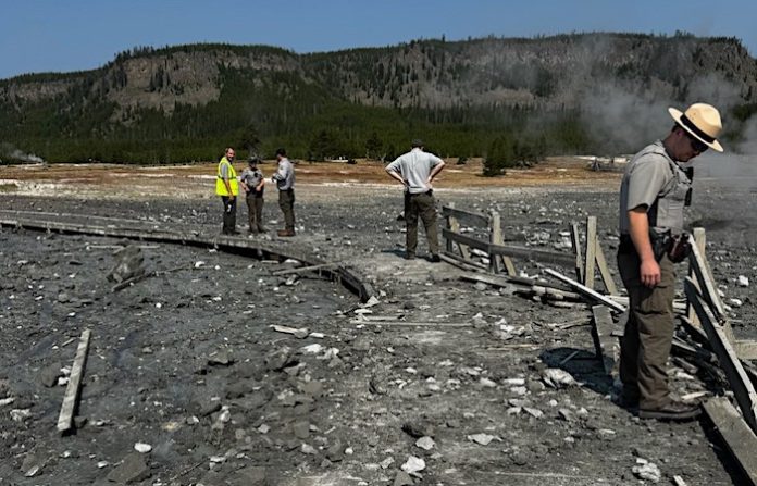 Video: Potente erupción de géiser no causa heridos en parque de Yellowstone