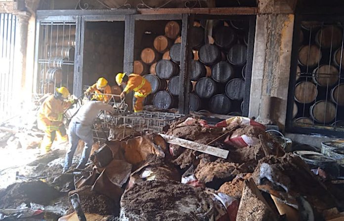 Al menos 5 muertos por una explosión en la tequilera de José Cuervo