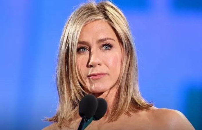 Jennifer Aniston ataca a JD Vance por comentarios misóginos sobre mujeres sin hijos