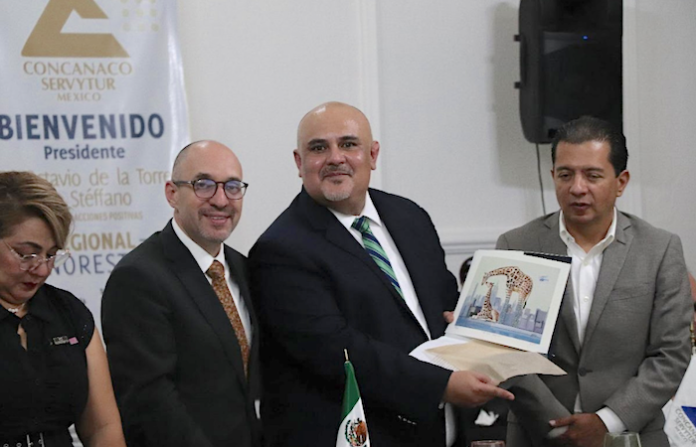 Informa titular del IMSS en NL sobre proyectos prioritarios de infraestructura ante CONCANACO-Servytur