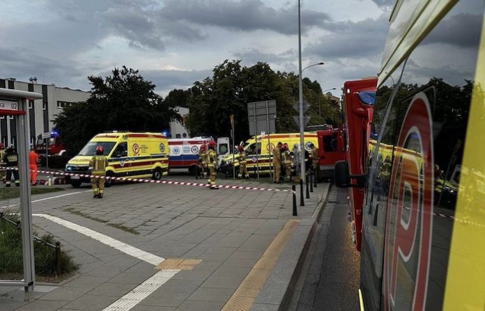 Al menos 23 personas intoxicadas por cloro en una piscina en Varsovia, según medios