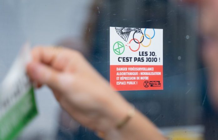 Detienen en Francia a 44 ecologistas que planeaban acciones contra la Olimpiada