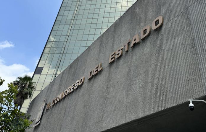 Iluminará Congreso fachada en color lila oscuro para conmemorar el Día Mundial de la Fibrosis Quística