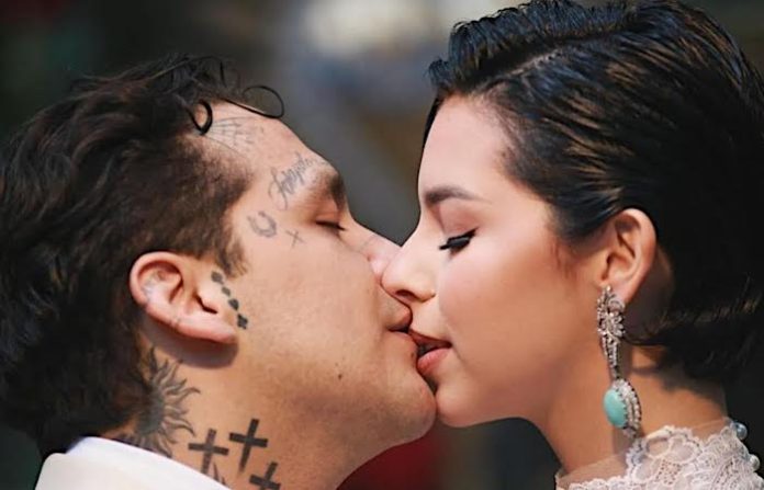 Ángela Aguilar y Christian Nodal disfrutan de su luna de miel en Los Cabos