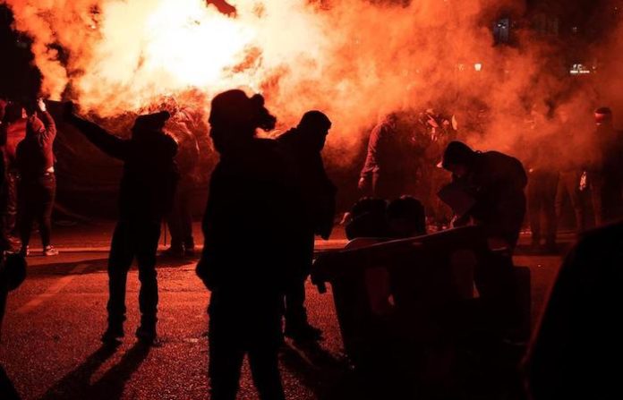 Jefe de policía chilena renuncia previo a juicio por presuntos delitos en estallido social