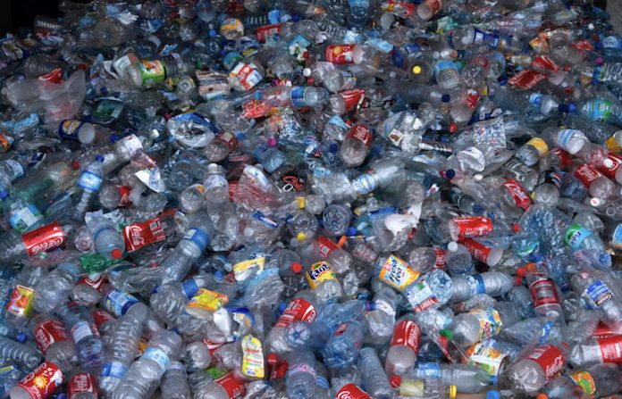 Tribunal ordena al Congreso de México tomar medidas para prohibición de plásticos