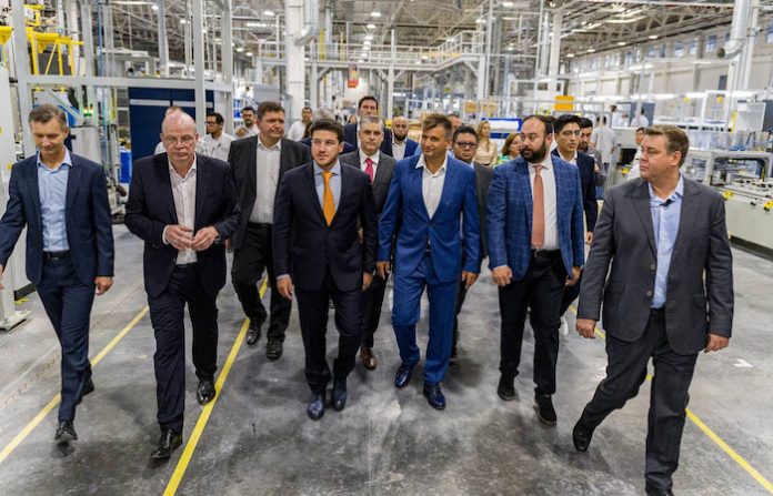 Inaugura Gobernador primera planta de Bosch en Nuevo León