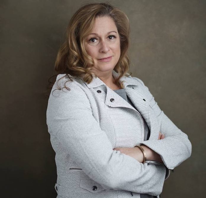 Heredera de Disney corta donaciones a demócratas hasta que Biden deje carrera presidencial