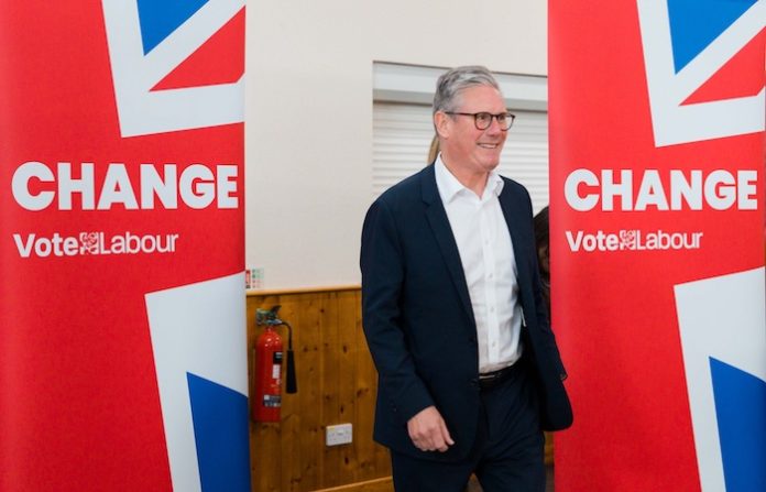 Los laboristas ganan las elecciones en el Reino Unido con 410 de los 650 escaños – sondeos