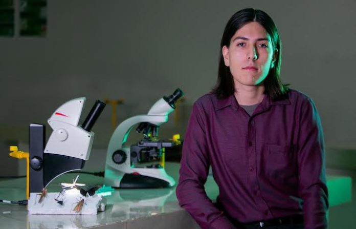 Pasión por la biología lo lleva a olimpiada internacional