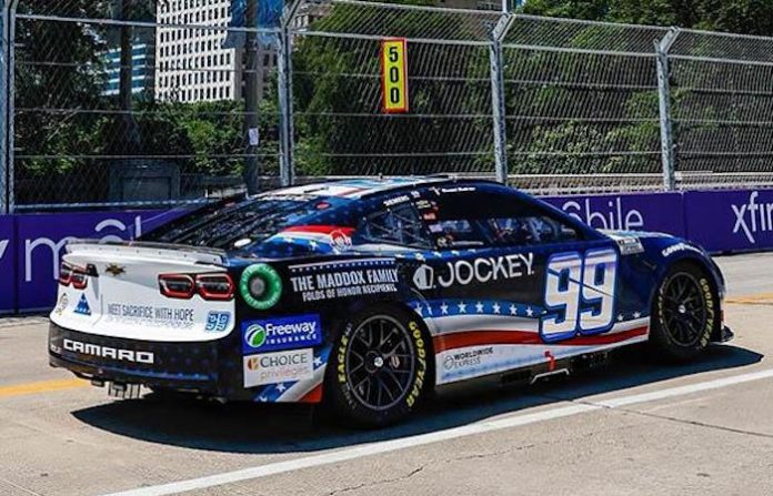 Daniel Suárez queda cerca del top-10 pese a la lluvia en Chicago