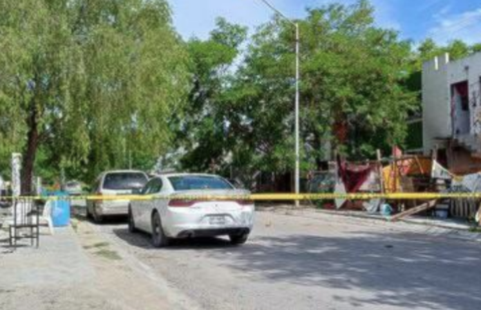 Ejecutan a dos hombres en vivienda