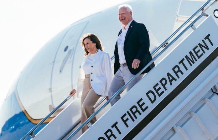 Candidato a vice demócrata en EU fija debate con rival republicano para el 1 de octubre