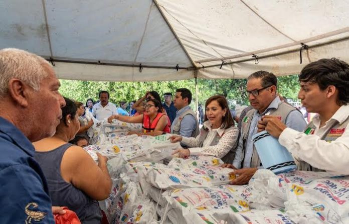 Entrega Guadalupe más de 70% de paquetes de útiles escolares gratuitos 2024