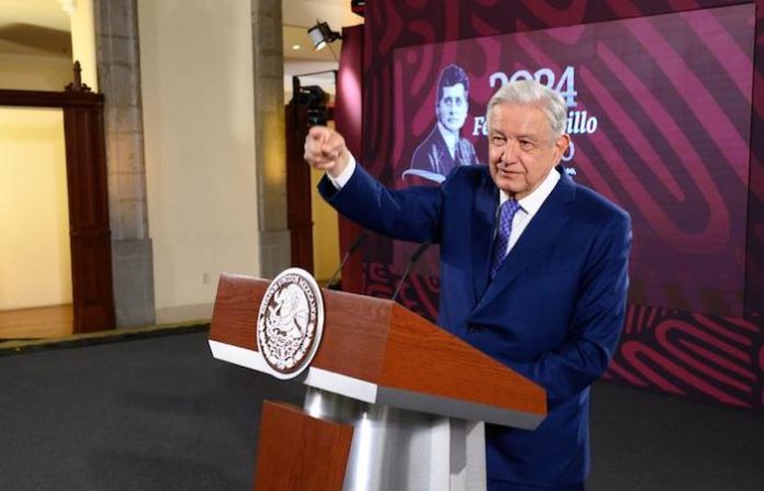 AMLO descarta despido de trabajadores del Poder Judicial por suspender sus labores