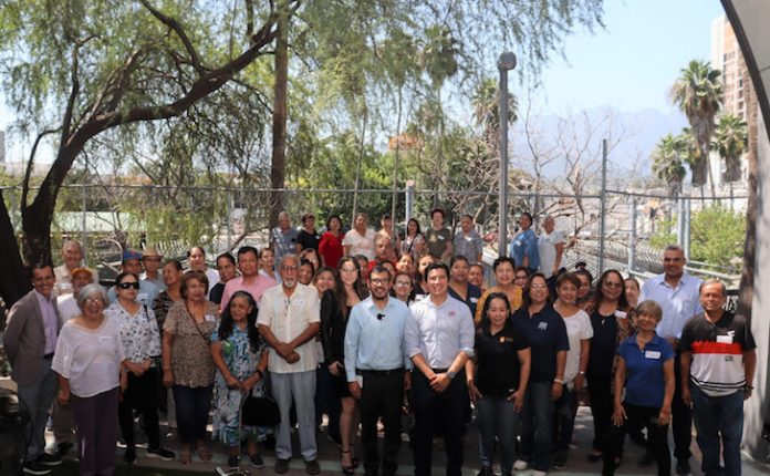 Facilitan a adultos mayores el aprendizaje de las nuevas tecnologías