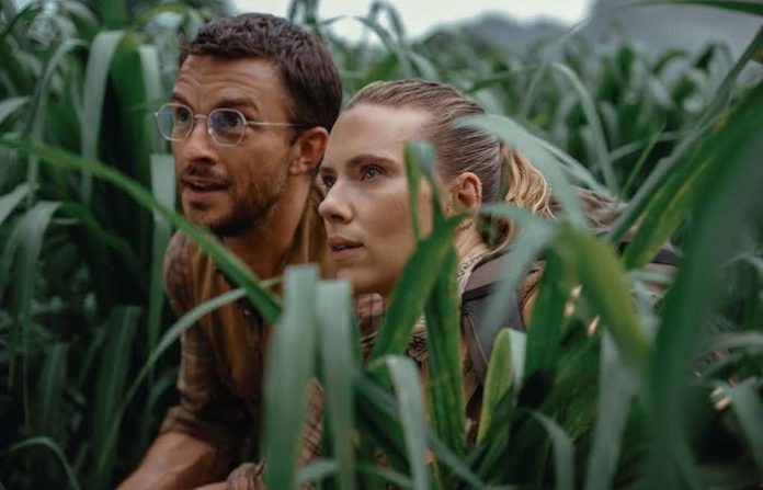 Primer vistazo a “Jurassic World Rebirth”: Scarlett Johansson y Jonathan Bailey lideran la nueva entrega de la saga jurásica