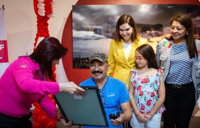 DIF Guadalupe mejora calidad de vida de Adultos Mayores con placas dentales