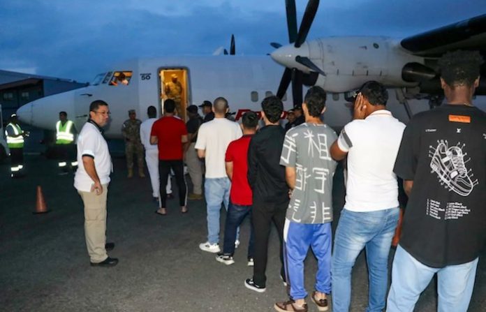 Panamá deporta a Colombia nuevo grupo de migrantes indocumentados por acuerdo con EU