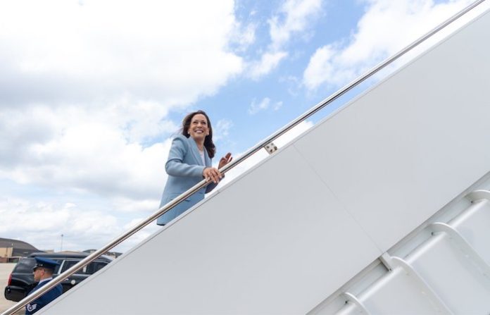 Kamala Harris anuncia que ya es oficialmente candidata demócrata a la presidencia de EU