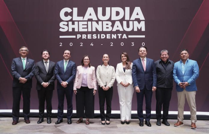 Participa Samuel en el “Encuentro con gobernadoras y gobernadores de la Región Noreste” con la Presidenta Electa en CDMX