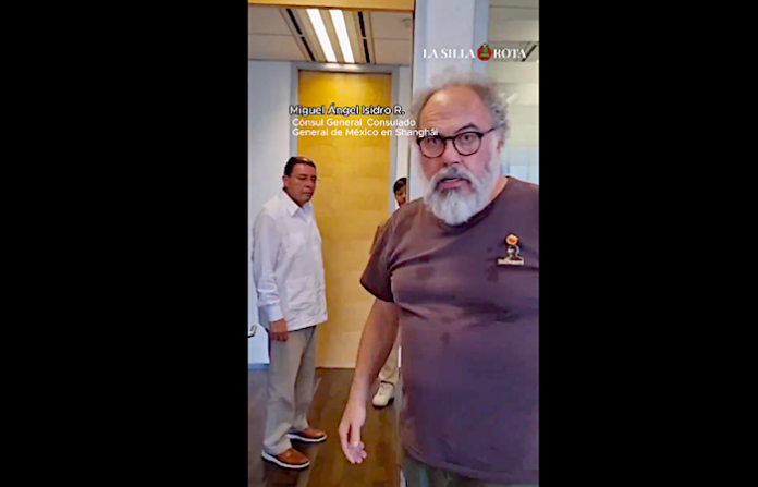 Video: México repatría para proceso disciplinario a Leopoldo Guadalupe Michel Díaz diplomático que amenazó a cónsul en China