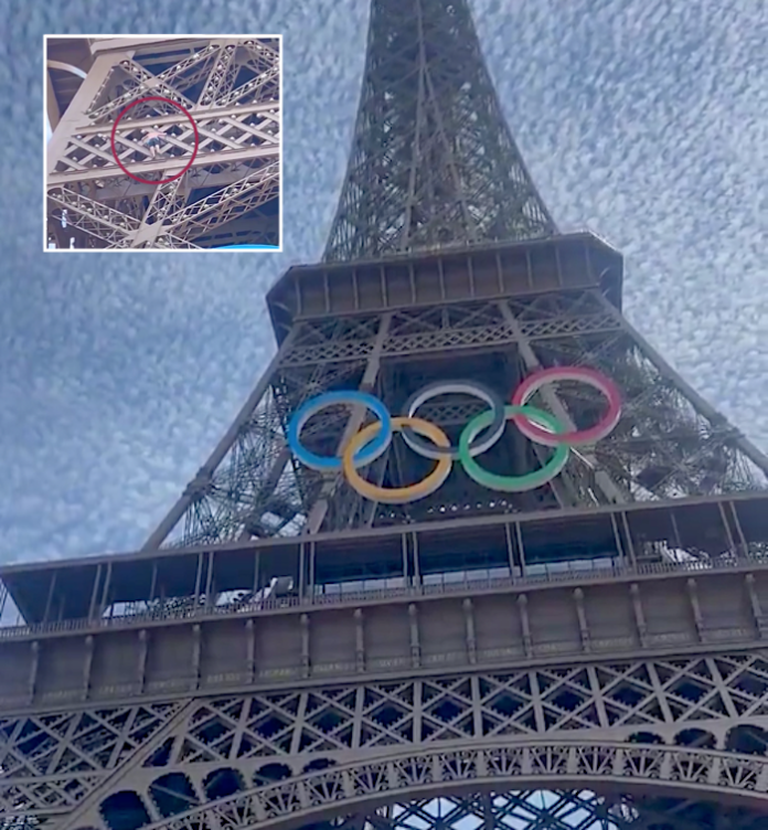 Video: La policía detiene a un hombre que intentaba escalar la Torre Eiffel en París