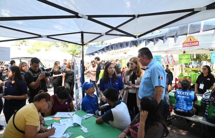 Realiza Apodaca “Feria del Empleo” con oferta de 3 mil vacantes de 50 empresas
