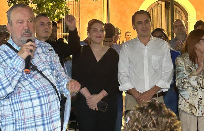 “Bien contento porque la ganamos la batalla a este cabildo”, afirma Mauricio Fernández