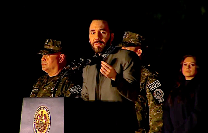 Video: Celebran en El Salvador 203 aniversario de la independencia con desfile militar