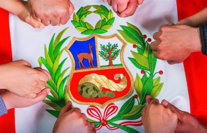 Un 54,7% de peruanos opina que situación económica fue peor que en 2023, revela sondeo