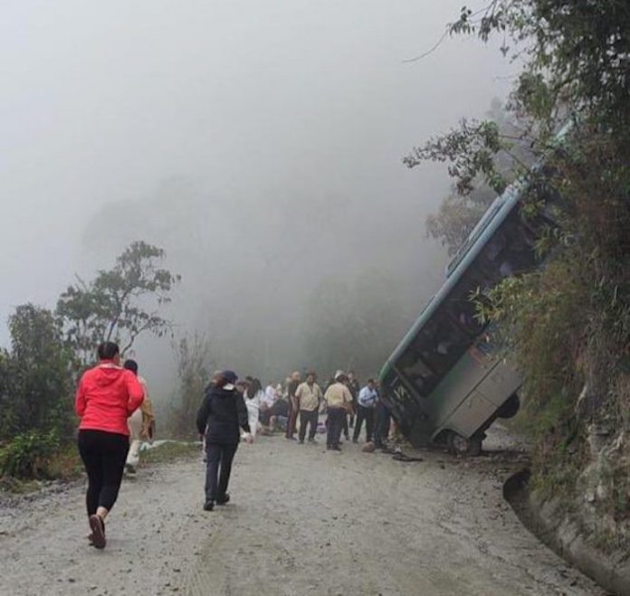 Despiste de bus en Machu Picchu deja al menos 10 turistas heridos