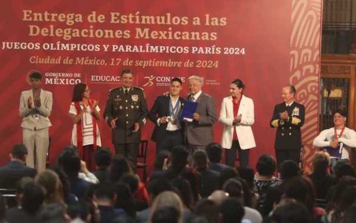 Medallistas olímpicos y paralímpicos agradecen estímulos tras actuación en París 2024