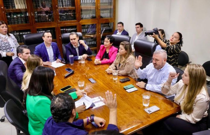 Congreso de Nuevo León reanuda actividades tras siete meses de parálisis