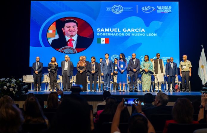 Inauguran la XIX Cumbre Mundial de Premios Nobel por la Paz en Monterrey
