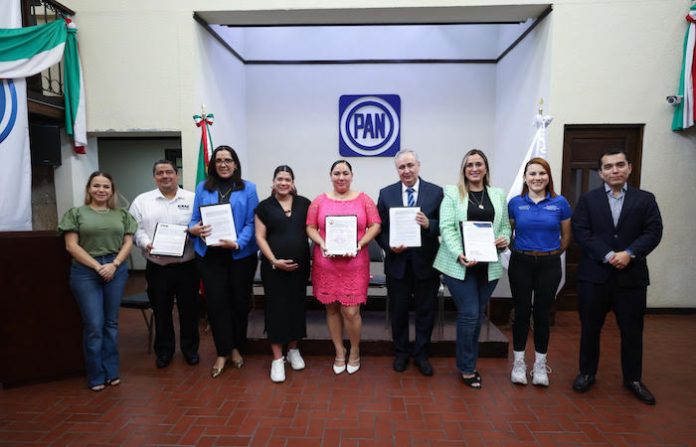 Firman PAN y diputados locales convenio con universidades para otorgar becas a jóvenes en todo el estado