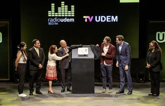 Festeja UDEM 30 años de Radio con nuevo horizonte televisivo