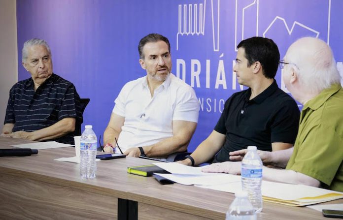 Adrián de la Garza ofrece soluciones a problemáticas en seguridad y desarrollo urbano en San Jerónimo